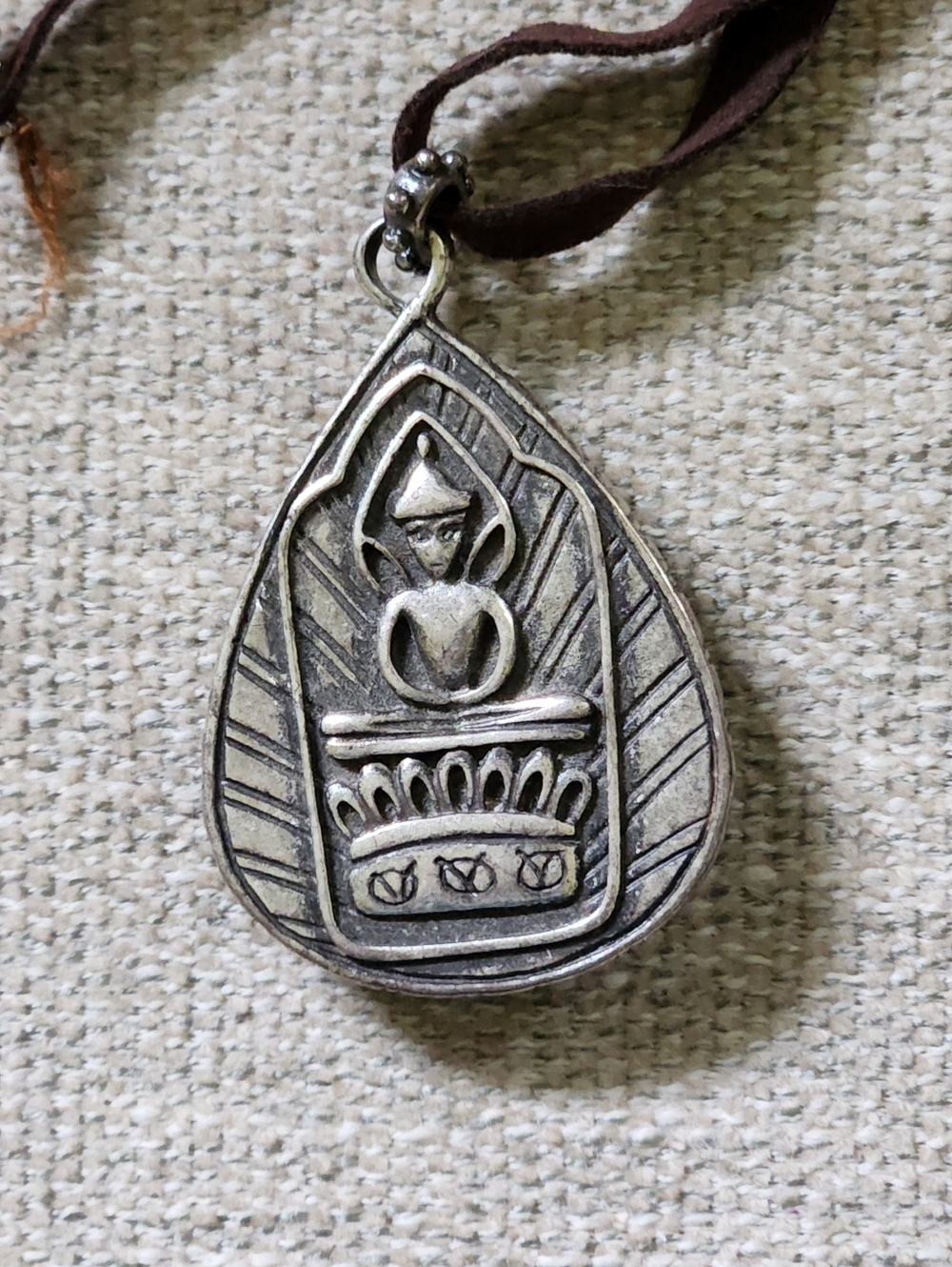 Lucky Brand Teardrop Reversable Necklace Buddha/Faux Turquoise Pendant - Picture 2 of 5